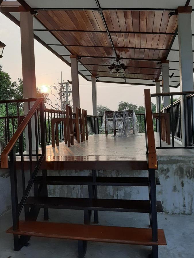 Baan Rabiangdao UthaiThani Uthai Thani Luaran gambar