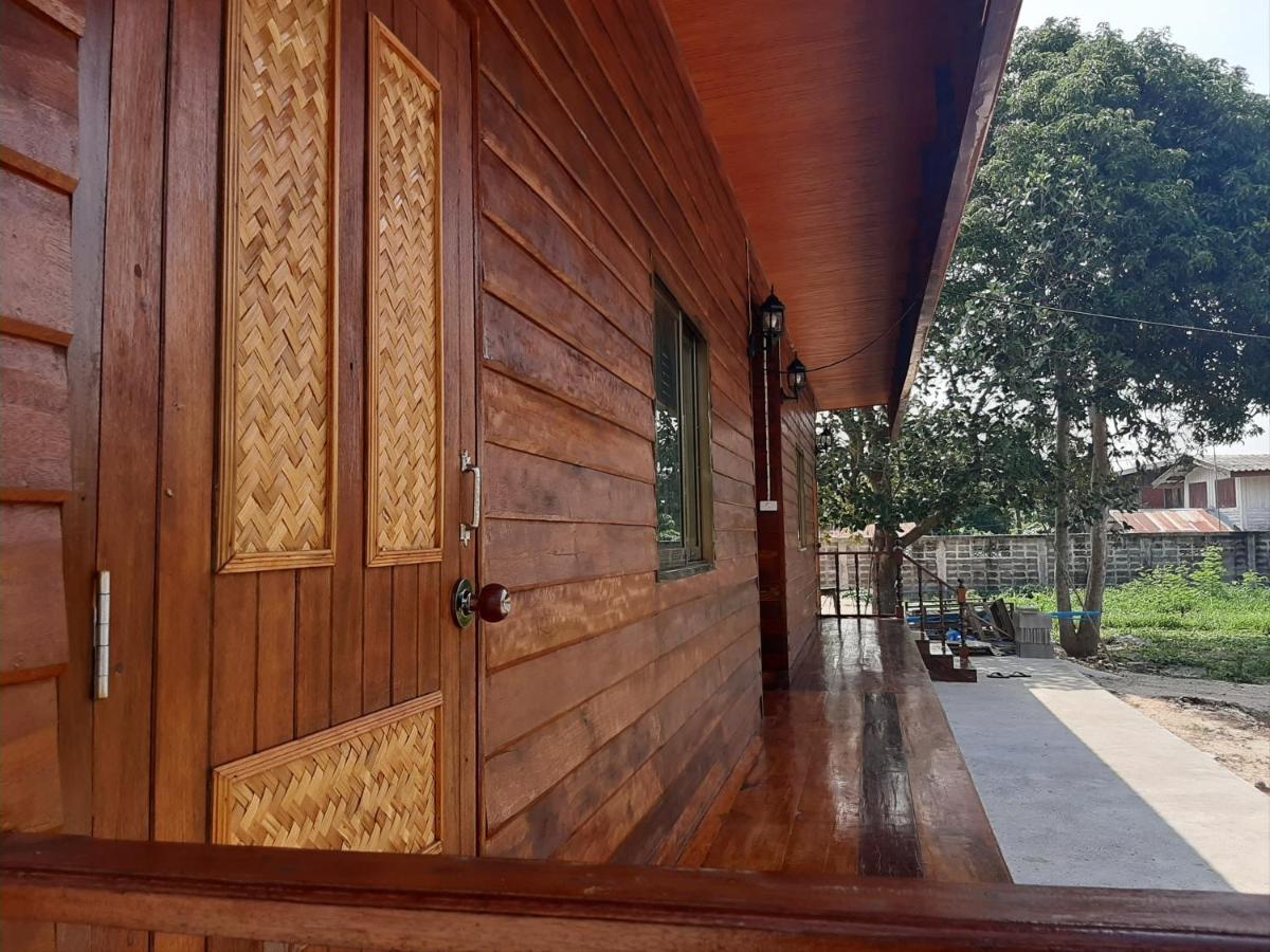 Baan Rabiangdao UthaiThani Uthai Thani Luaran gambar