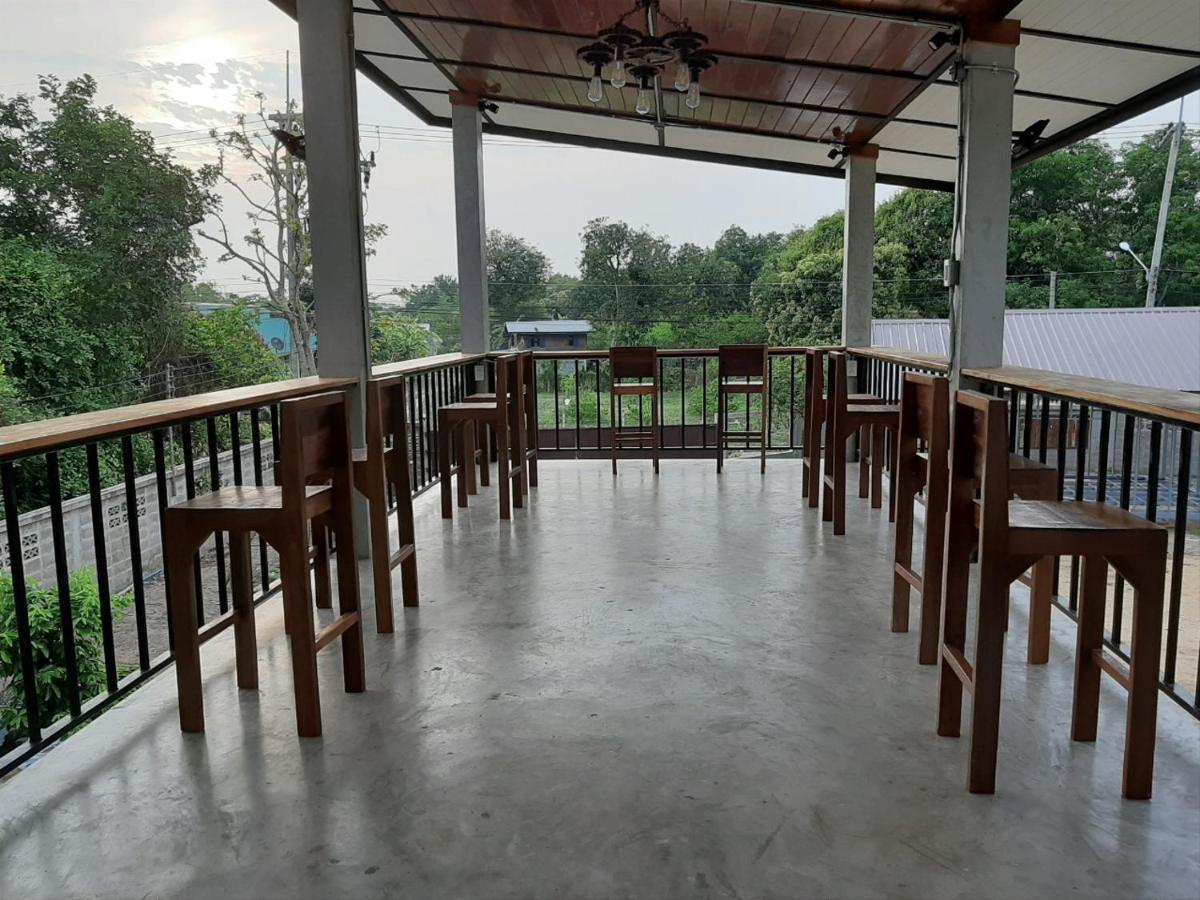 Baan Rabiangdao UthaiThani Uthai Thani Luaran gambar