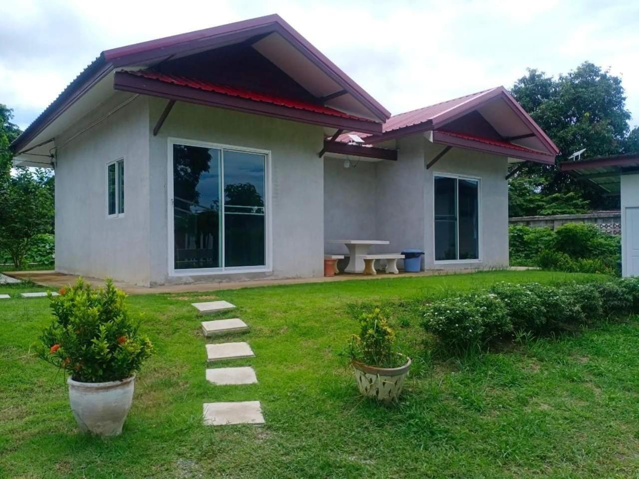 Baan Rabiangdao UthaiThani Uthai Thani Luaran gambar